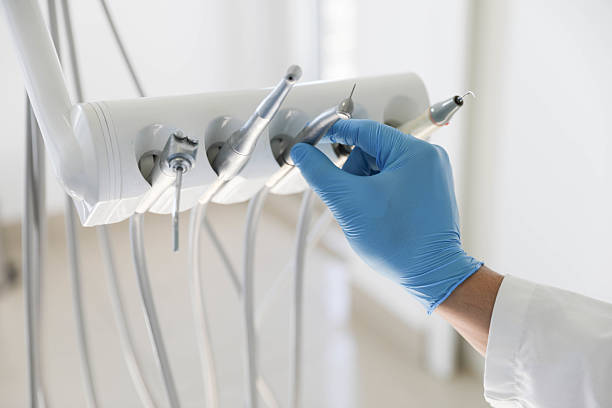 Professional Emergency Dentist technician working in Morton, MS